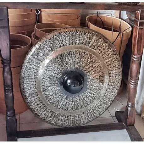 Large Gong in Brown Antique Stand - 80cm - Black - pattern